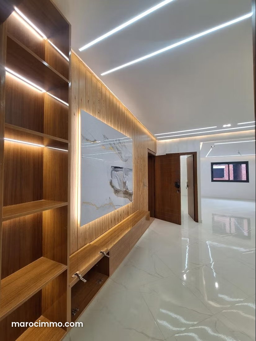 Furnished apartment with terrace for sale in Martil — Martil
