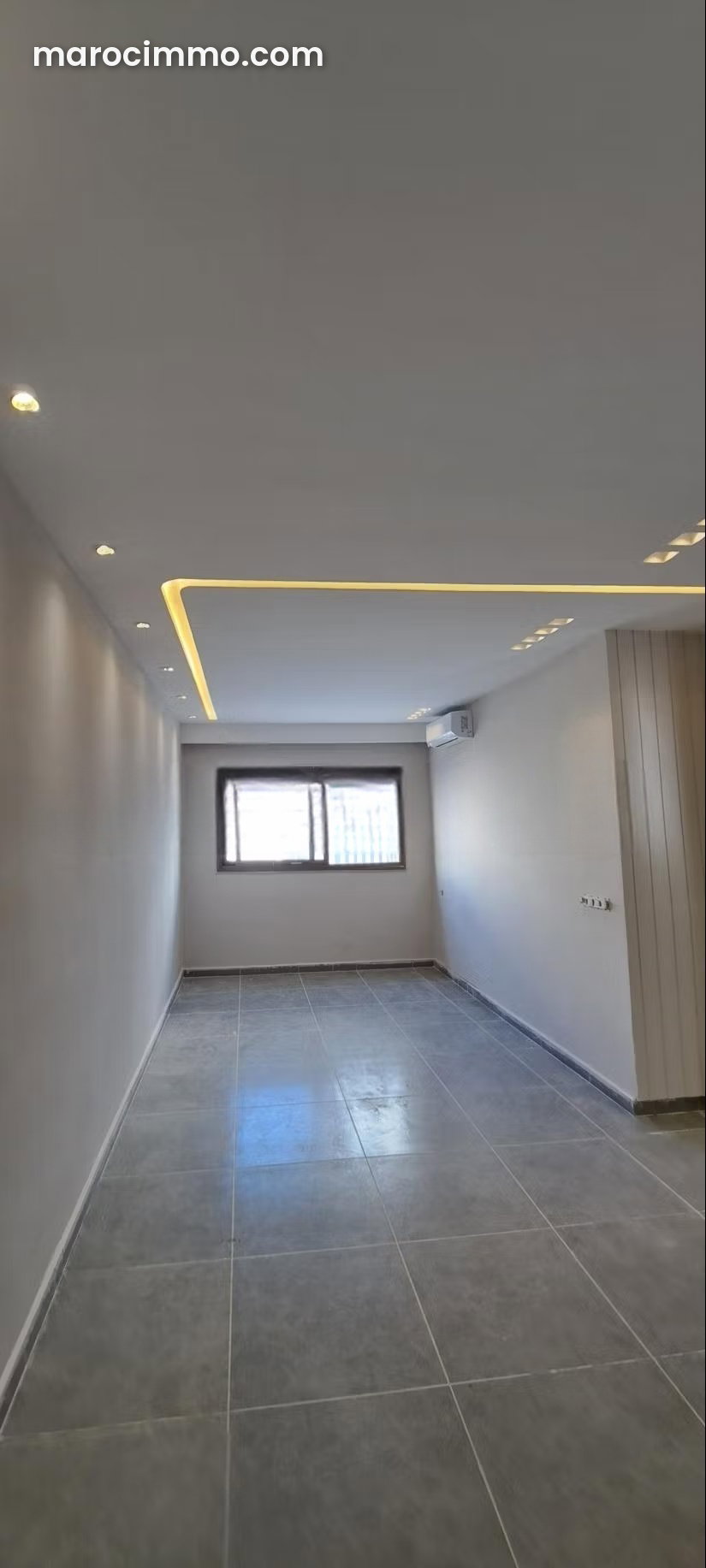 New-build east-facing apartment in Martil with fitted kitchen — Martil