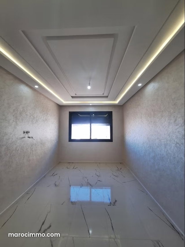 Apartment for Sale in Martil. Total Surface 50 m². Parabolic System and Secure Residence. — 2