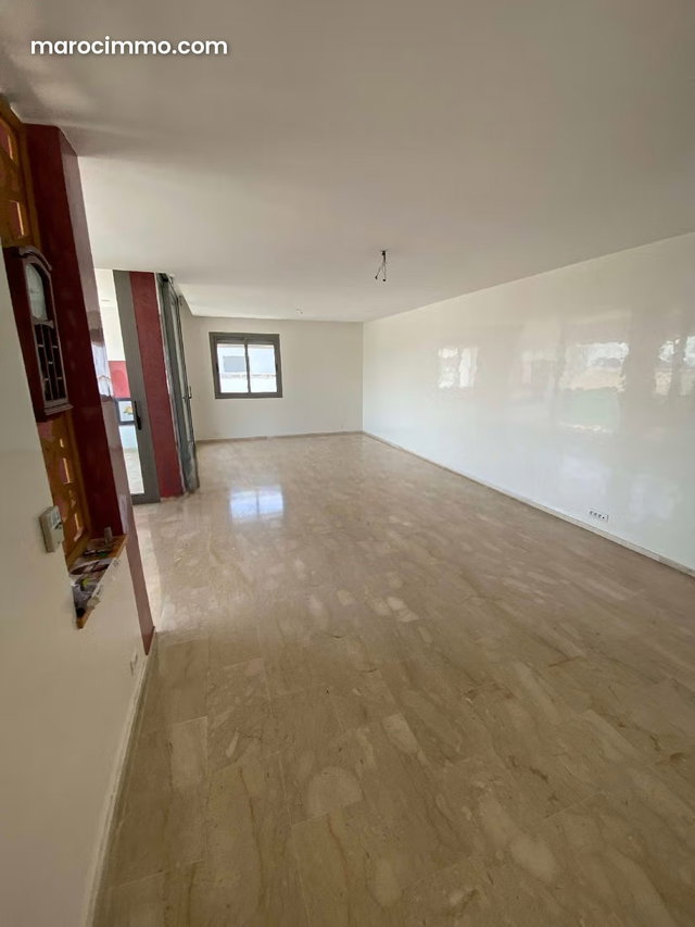 Appartement à Vendre de 152.0 m² à Salé, Bab Al Bahr — 2