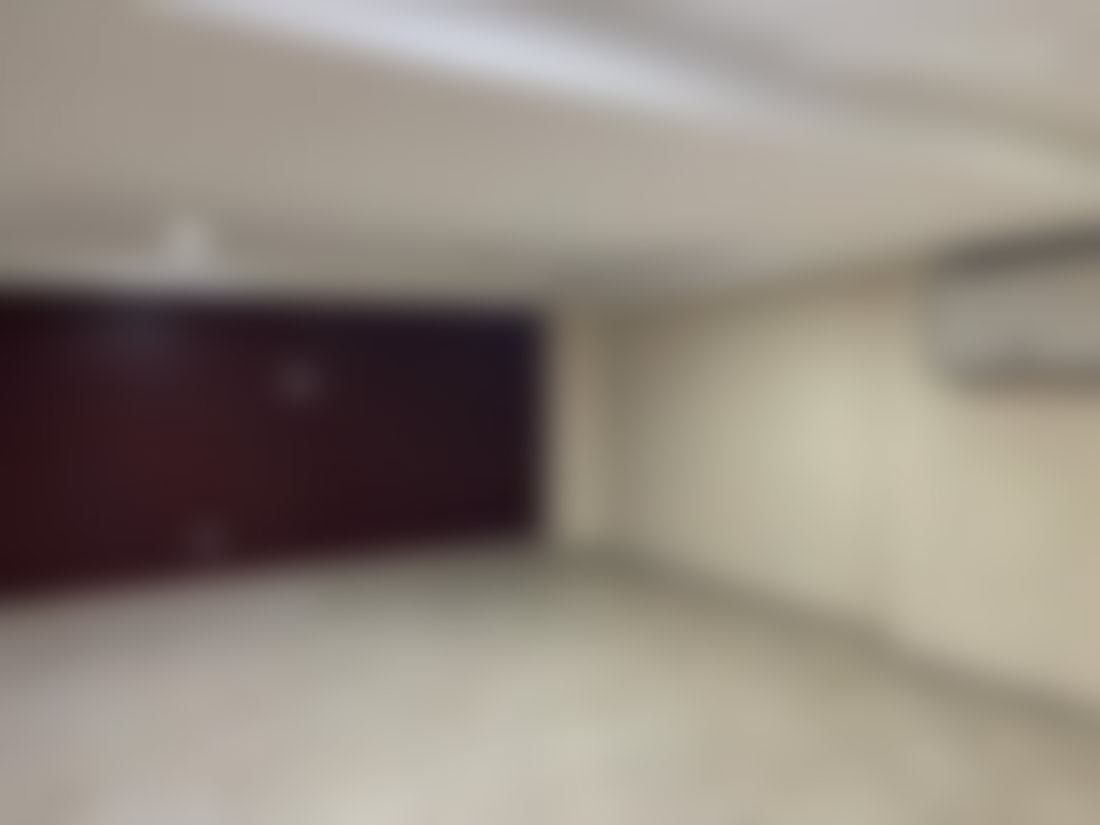 Local commercial 373 m² avec mezzanine, Racine, Casablanca