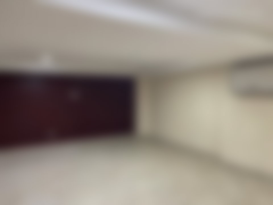 Local commercial 373 m² avec mezzanine, Racine, Casablanca