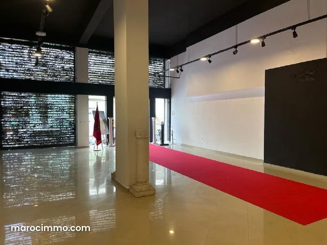 Commercial Space for Rent in MAARIF — 2