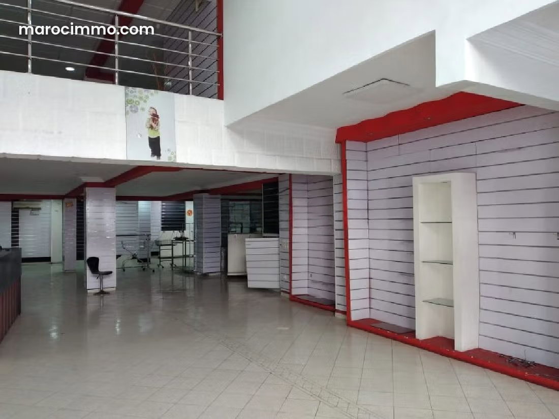Local commercial 453 m², Maarif, Casablanca, grand boulevard — Casablanca