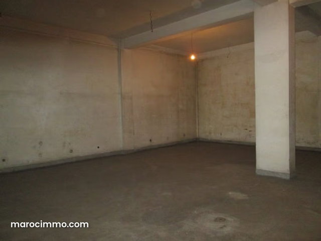 Local commercial a louer sur RUE SEBTA — 4
