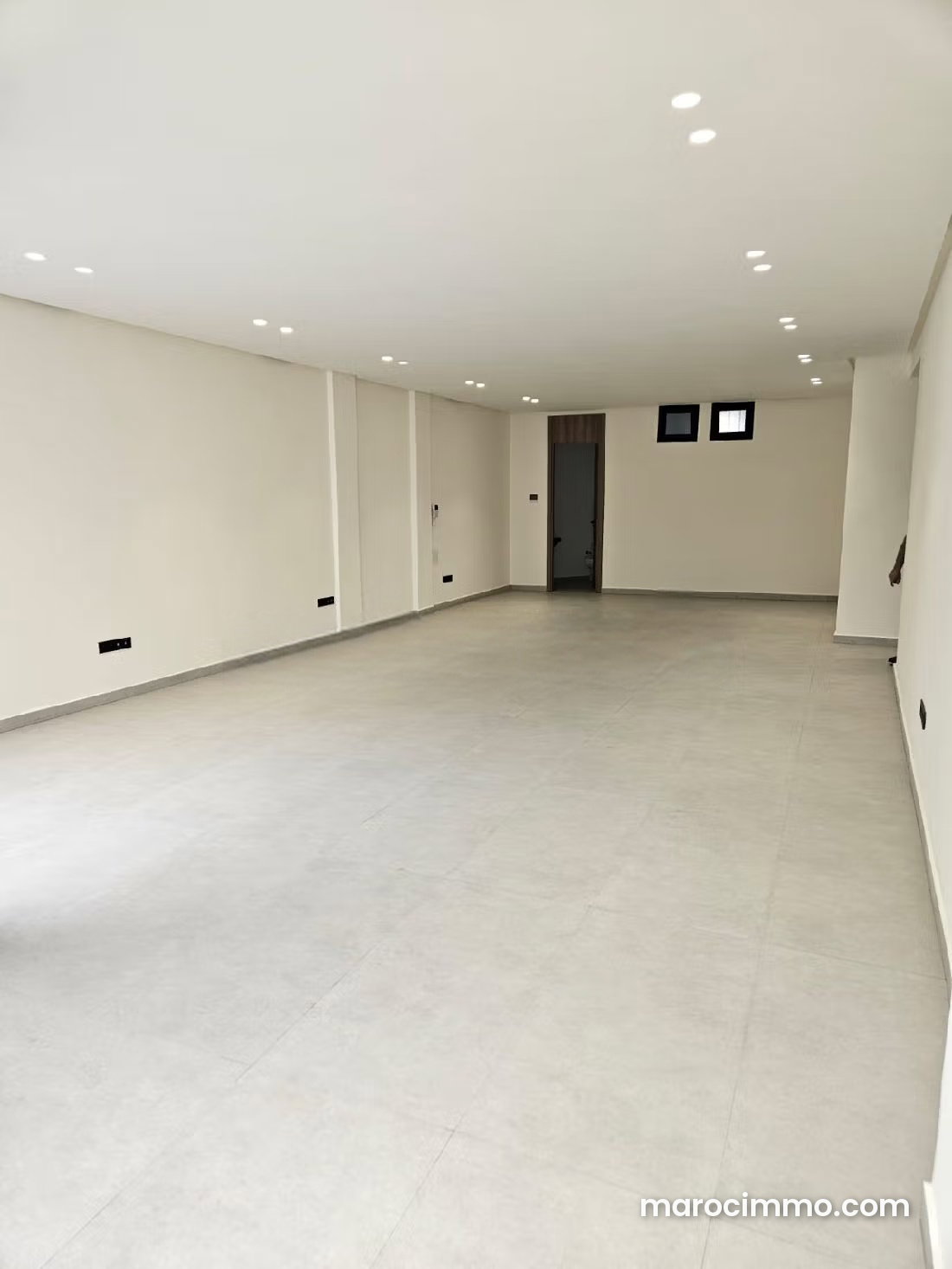Bureau 74 m² avec terrasse, Oasis, Casablanca — Casablanca