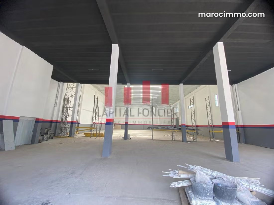 مستودع صناعي واسع للإيجار بحي فرانسبيل الدار البيضاء — الدار البيضاء