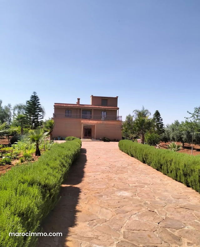 Villa à Vendre de 8516.0 m² à Tahannaout, Douar El Bared — Tahannaout