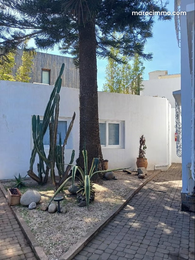 Commercial Office Villa for Rent in Polo, Casablanca — 2