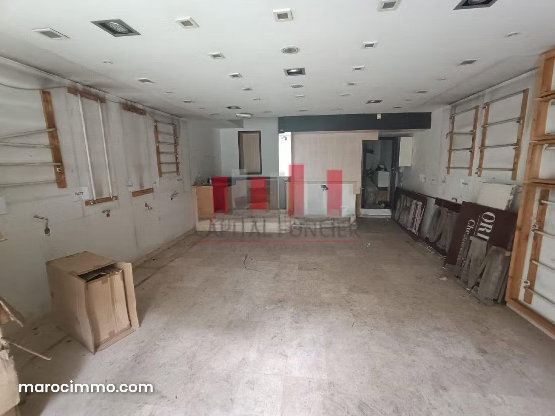 Local commercial 78 m², rue Normandie, Racine Casablanca — Casablanca