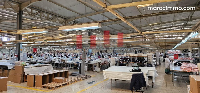 Excellente unité industrielle de 6300 m2 de surface couverte a la location zone industrielle bouskoura — 2