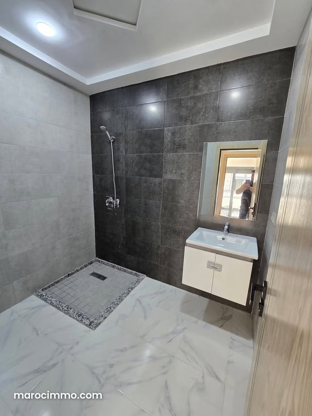 Sell apartment in Martil. 2 beautiful rooms. Fully equipped kitchen. — 2