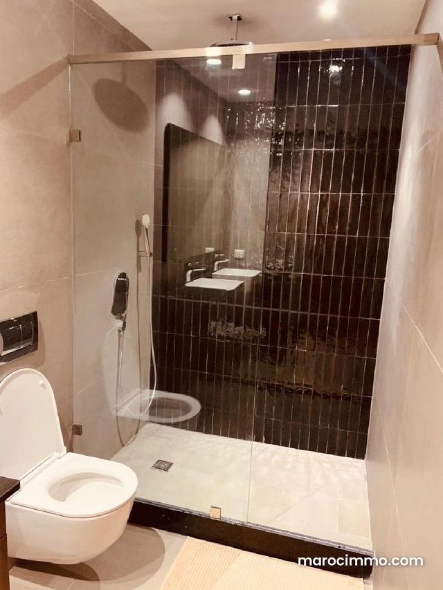 À CFC appartement à louer rés avec piscine — 5