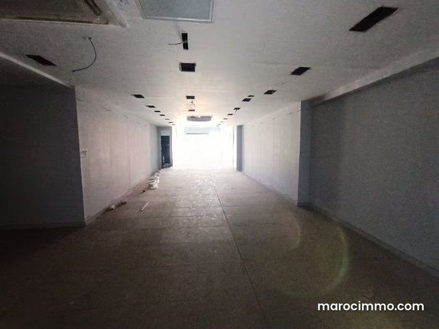 Local commercial de 700m2 à la location en plein Bd Abdelmoumen — 5