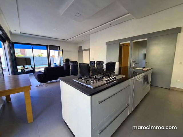 Demeure Atypique à Vendre près du Selman — 3