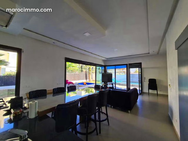 Demeure Atypique à Vendre près du Selman — 4