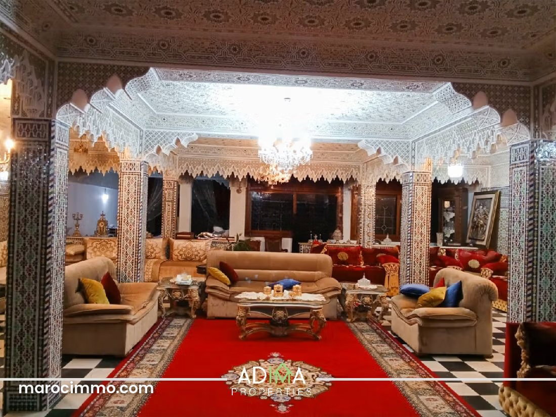 Villa 301 m² avec jardin et terrasse, Harhoura, Temara — Temara
