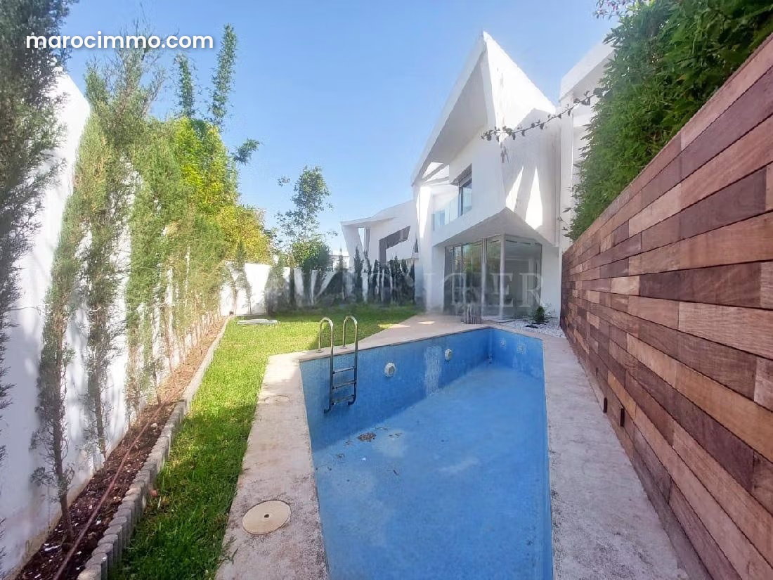 300 sqm Villa with Pool, Ville Verte Bouskoura — Bouskoura