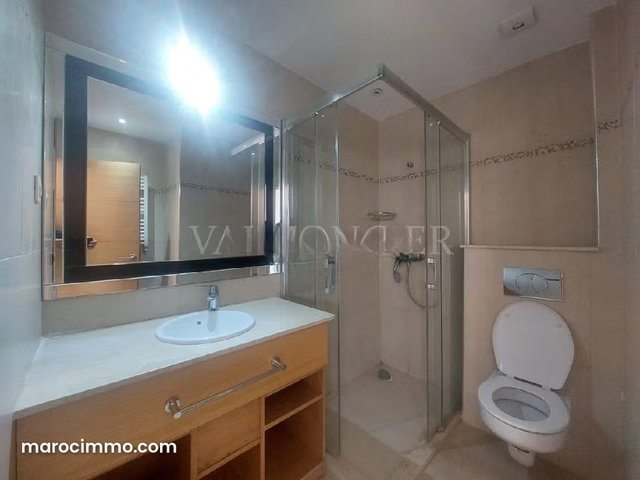 Location villa Front de Golf 4chambres avec piscine à Bouskoura Ville verte — 5