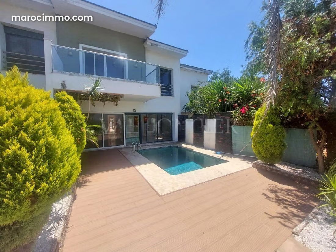 New 330 sqm Villa with Golf Views and Swimming Pool in Ville Verte Bouskoura — Bouskoura