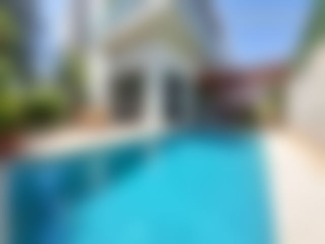 Furnished villa with swimming pool for rent in central Bouskoura — Bouskoura
