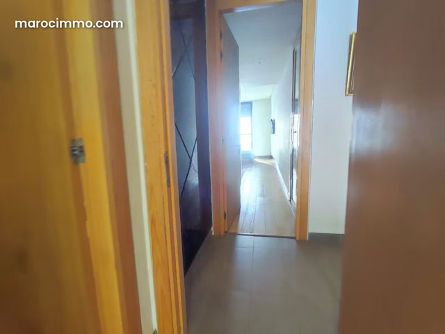 Bel appartement en location à Ain Diab Vue sur Mer. 2 belles chambres. Meublé — 5