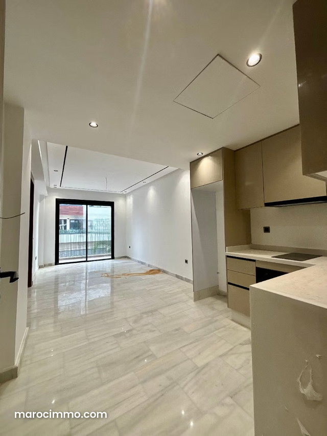 High-End Studio for Sale — 2