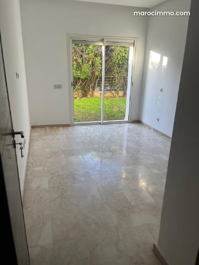 Location superbe appartement rez de jardin 3chambres Ain Diab, Casablanca — 5