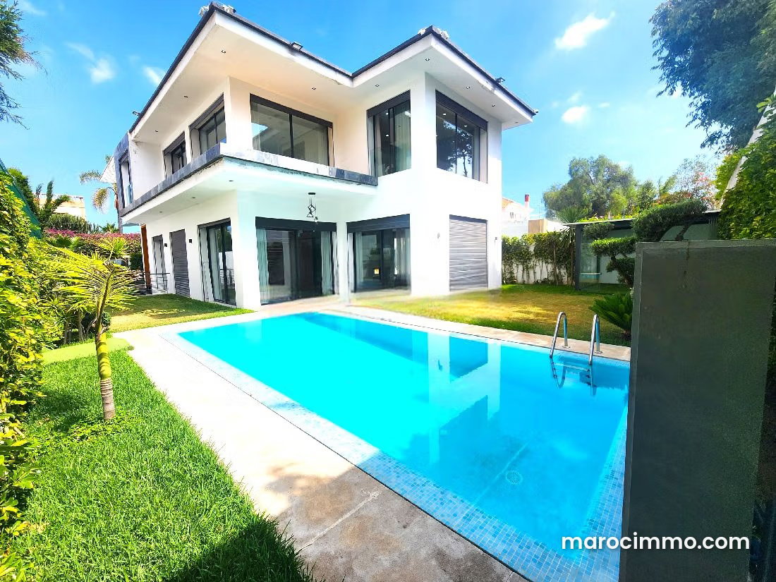 5-Bedroom Villa in Polo, Casablanca, for Sale — Casablanca