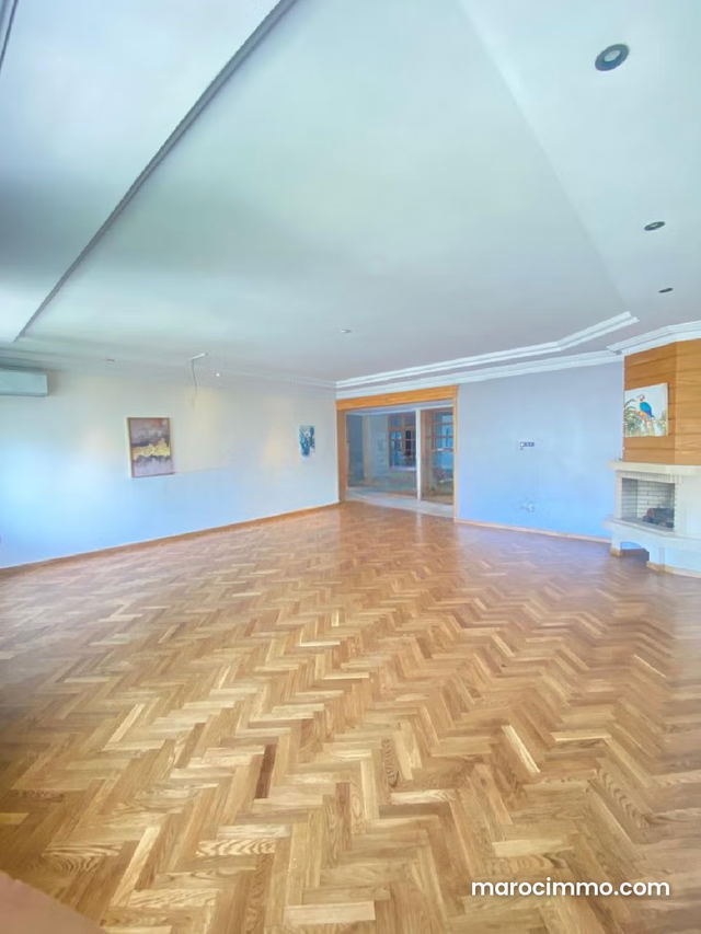 Appartement à Vendre de 227.0 m² à Casablanca, Maarif Extension — الدار البيضاء