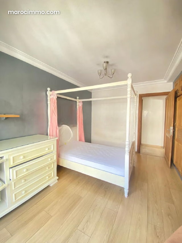 Appartement à Vendre de 227.0 m² à Casablanca, Maarif Extension — 2