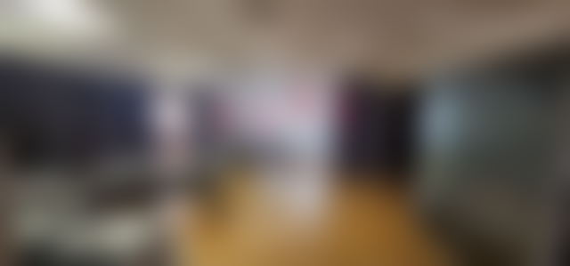 مبنى مكاتب فسيح للكراء في قلب حي راسين بالدار البيضاء — الدار البيضاء