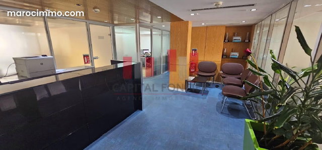 Excellente opportunité Plateau de bureau premium de 433 m en plein Bld Massira a la location — 2