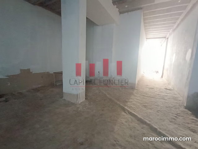 Local commercial de 140m2 à la location Abdellatif ben Kadour — 2