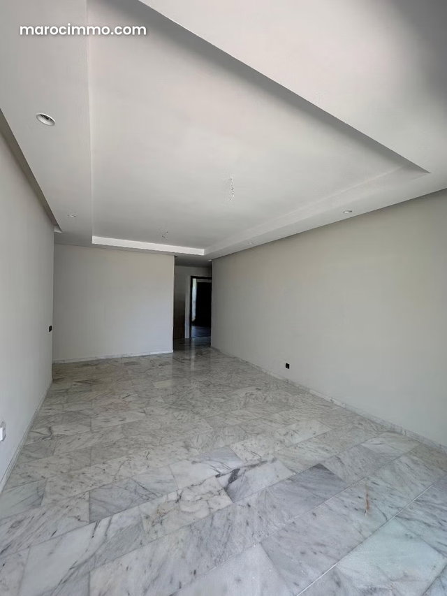 Location rez de jardin neuf cgi — 2