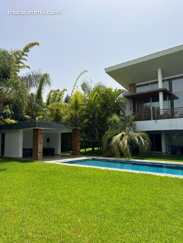 Luxurious Master Villa 1760 sqm Ville Verte — 4