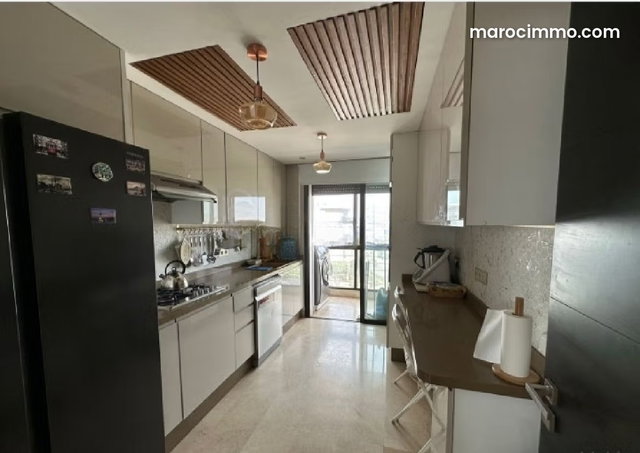 Très bel appartement bouskoura golf — 3