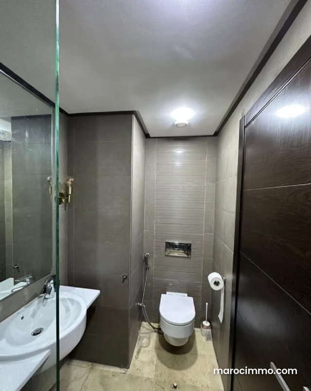 Très bel appartement bouskoura golf — 5