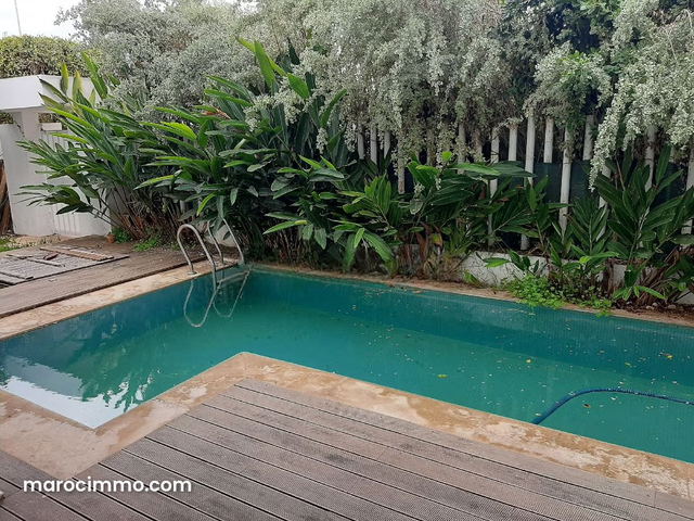 Très belle villa à Skhirat plage à n2mn de la mer — Skhirat