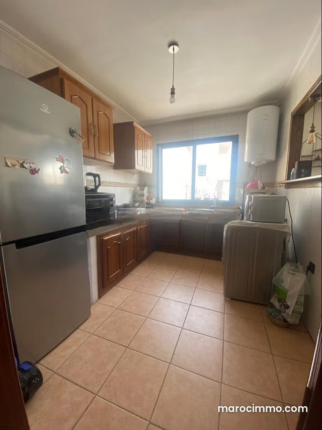 Joli Appartement Meublé À Louer — 4
