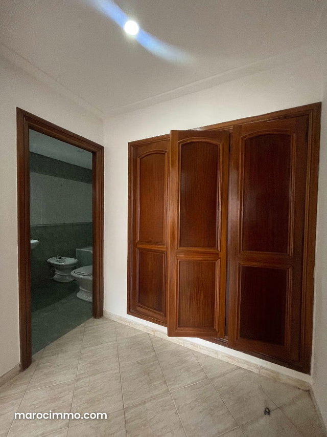 Appartement à Vendre de 125.0 m² à Casablanca, Racine — 3
