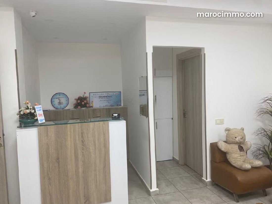 Bureau 67 m² à louer Massira 1 Marrakech — Marrakech