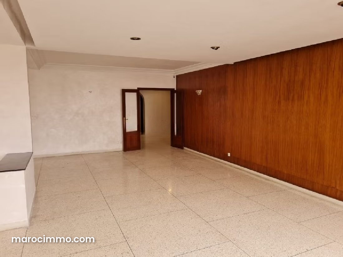 220 sqm Apartment for Rent in the Heart of Gauthier, Casablanca — Casablanca