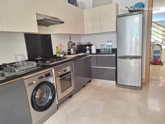 Vacant villa for rent – CGI Bouskoura, 4 bedrooms, pool and large 600 m² garden — 5