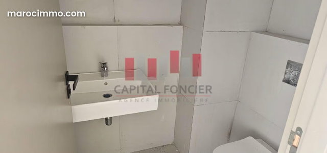 New Office Space for Rent in Prime Location on La Corniche Boulevard — 4