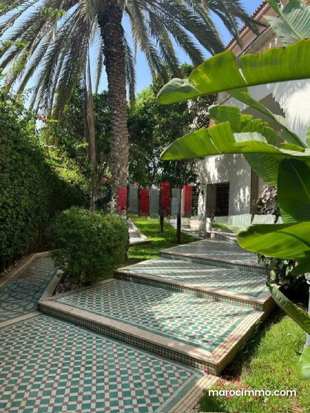 Exceptional garden property... — 2