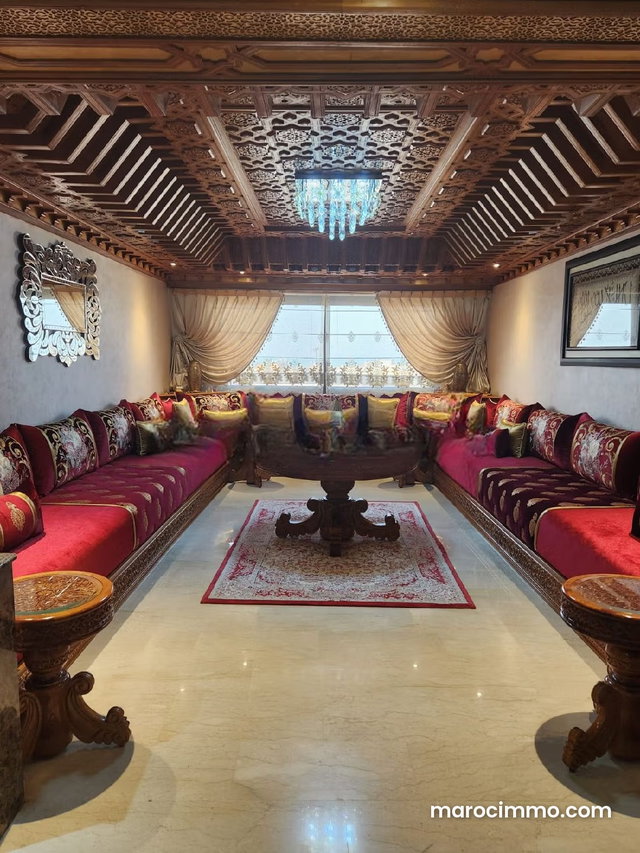 Appartement à Vendre de 165.0 m² à Casablanca, Roches Noires — 2