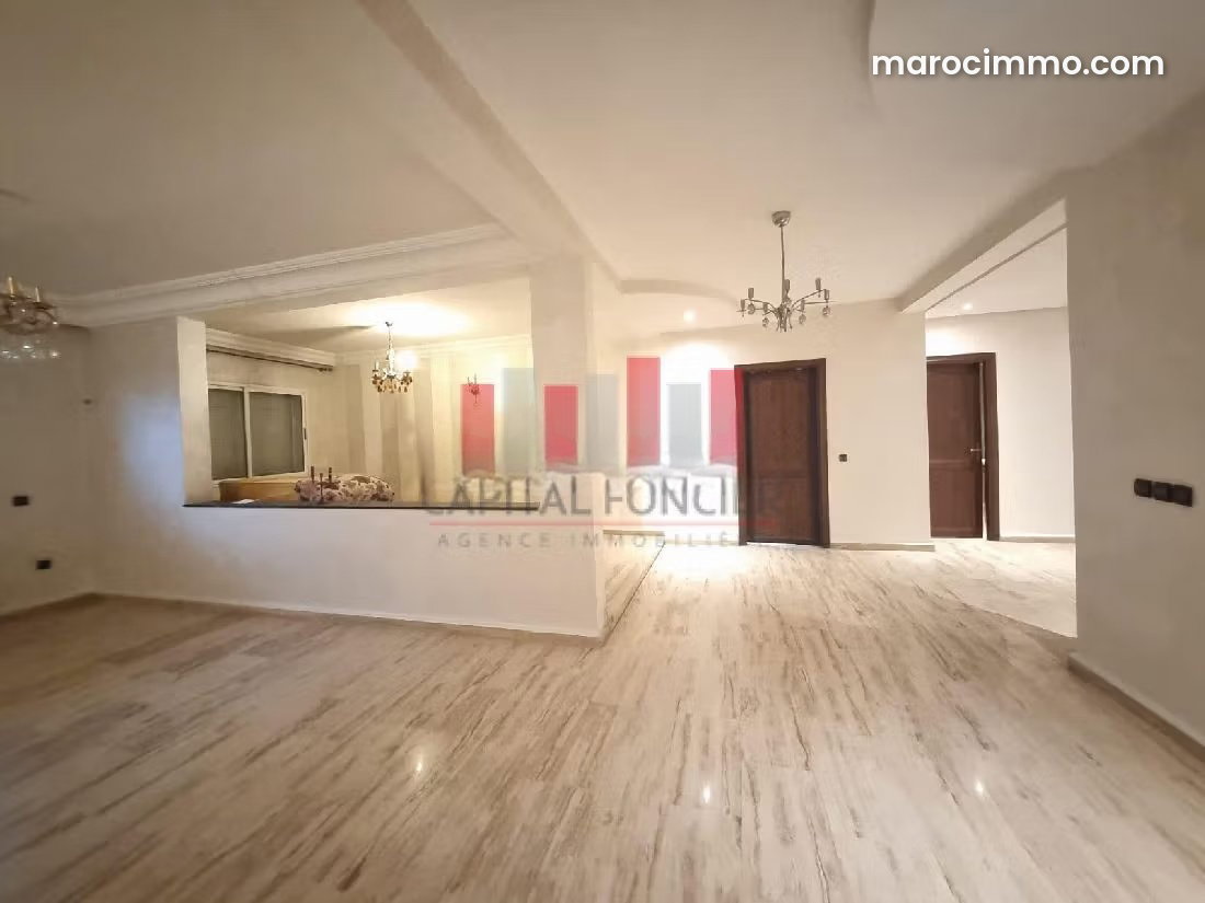 145 sqm Apartment, Top Floor with Terrace, Belvedere — Casablanca