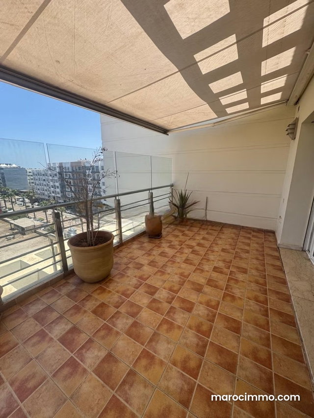 Dernier etage terrasse sans vis a vis — 3