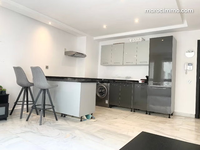 West Bourgogne West Studio for Rent — 3